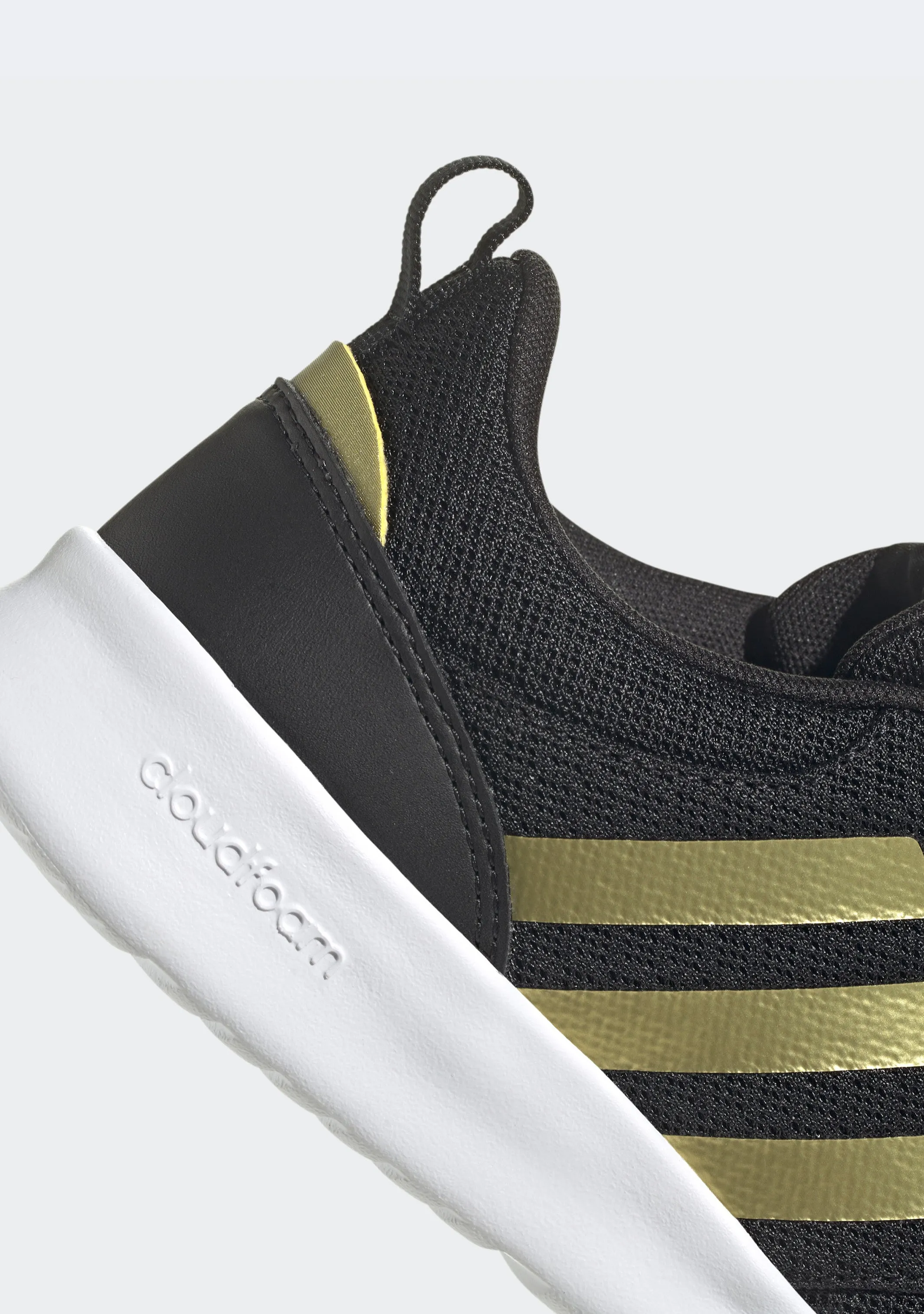 Adidas Women's Qt Racer 2.0
