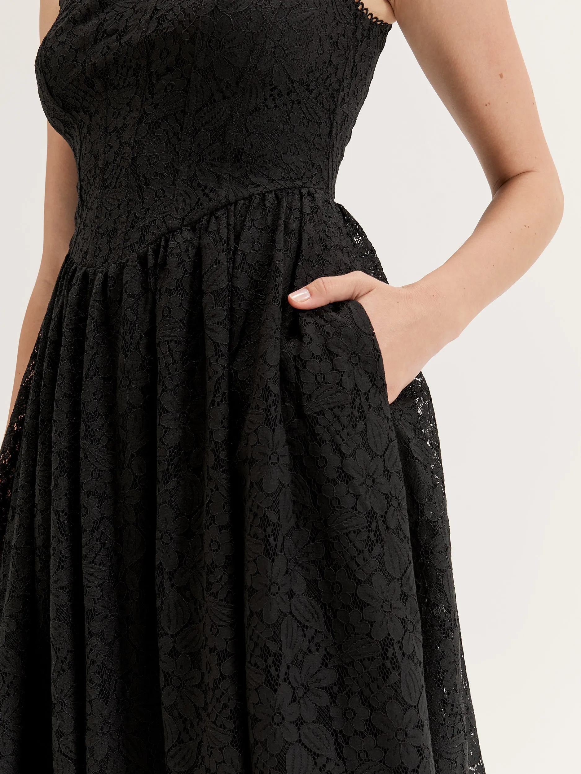 Jolie Lace Dress