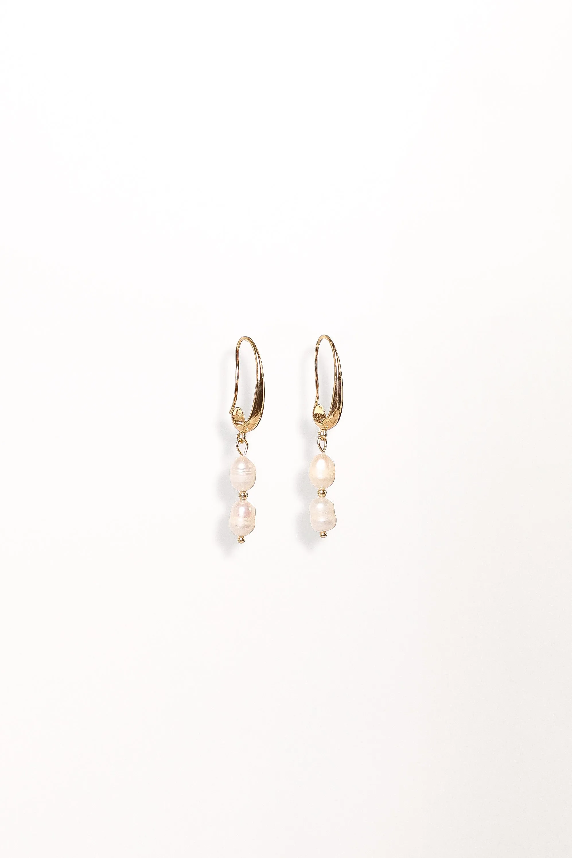 Larissa Pearl Earrings - Gold