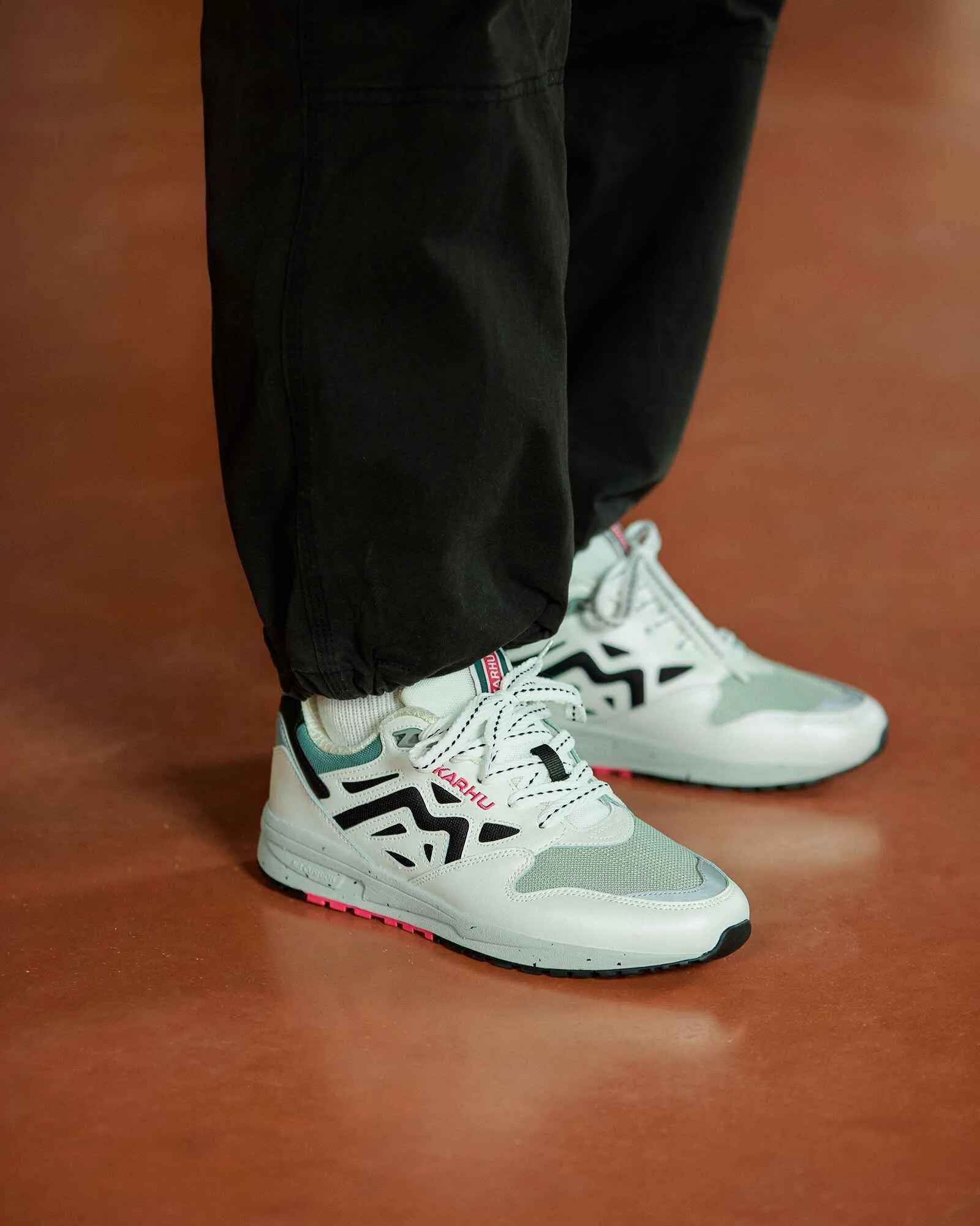 LEGACY 96 - BRIGHT WHITE / JET BLACK