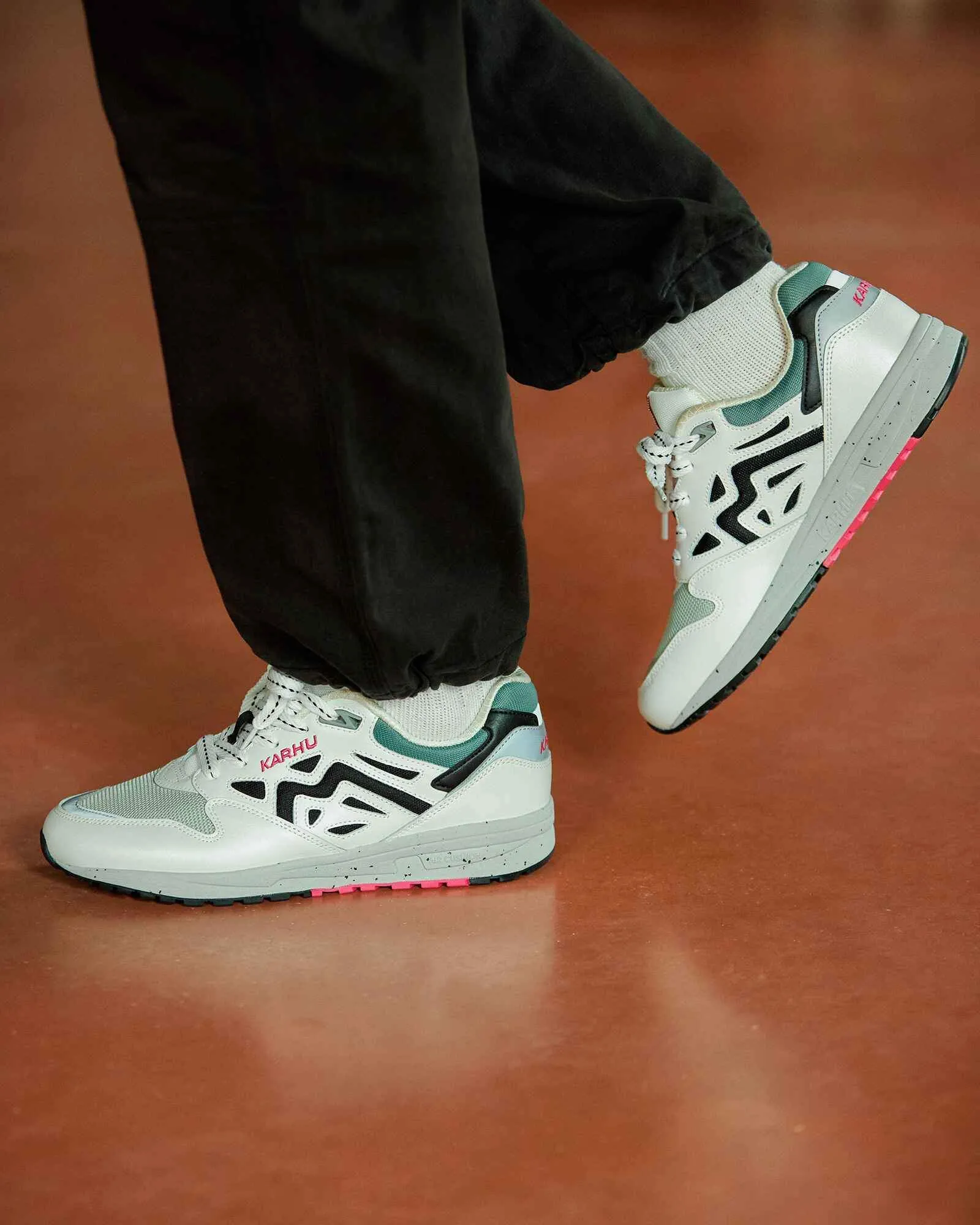 LEGACY 96 - BRIGHT WHITE / JET BLACK