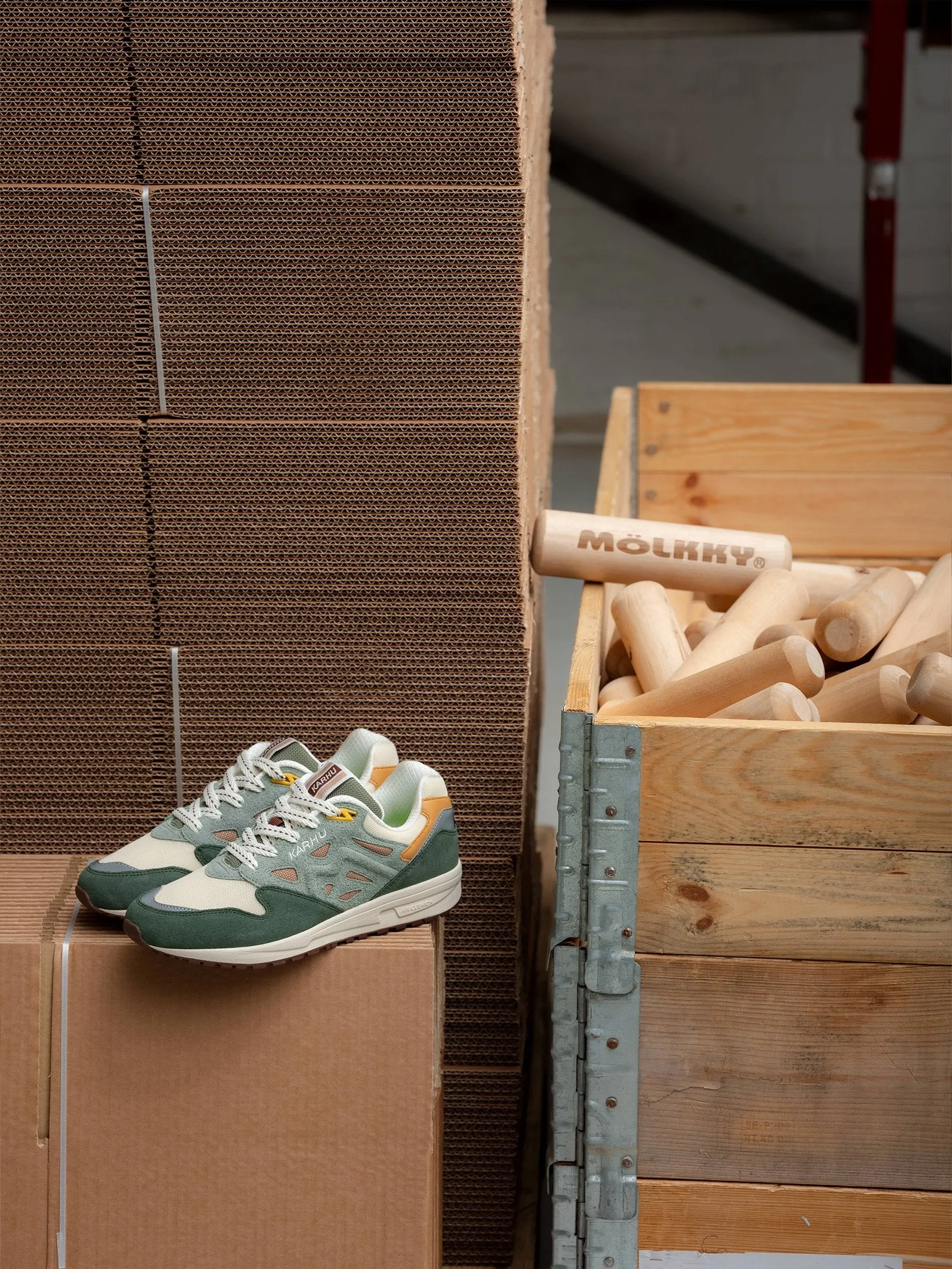 LEGACY 96 "MÖLKKY" PACK - LAUREL WREATH / WARM TAUPE