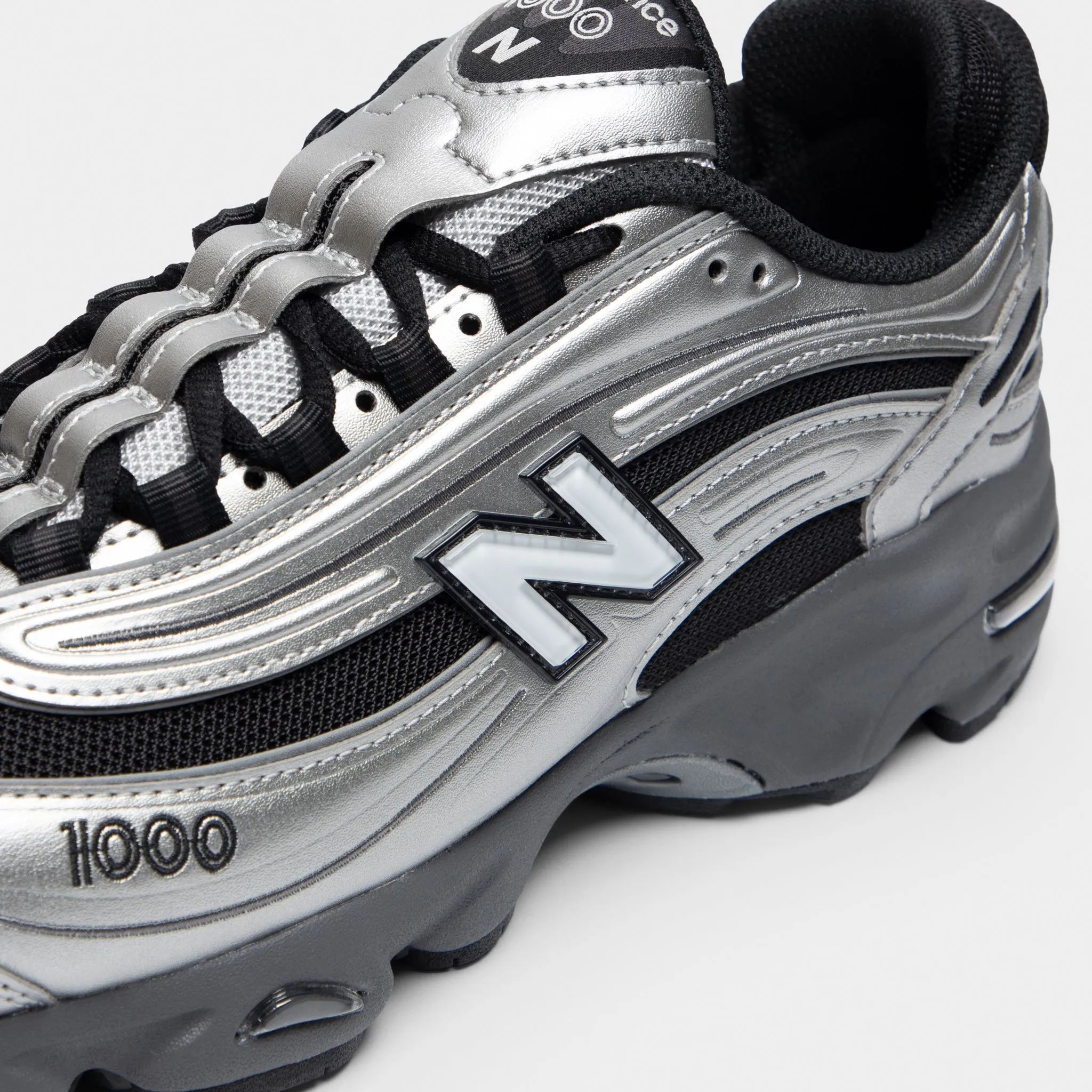 New Balance M1000 Silver Metallic / Black