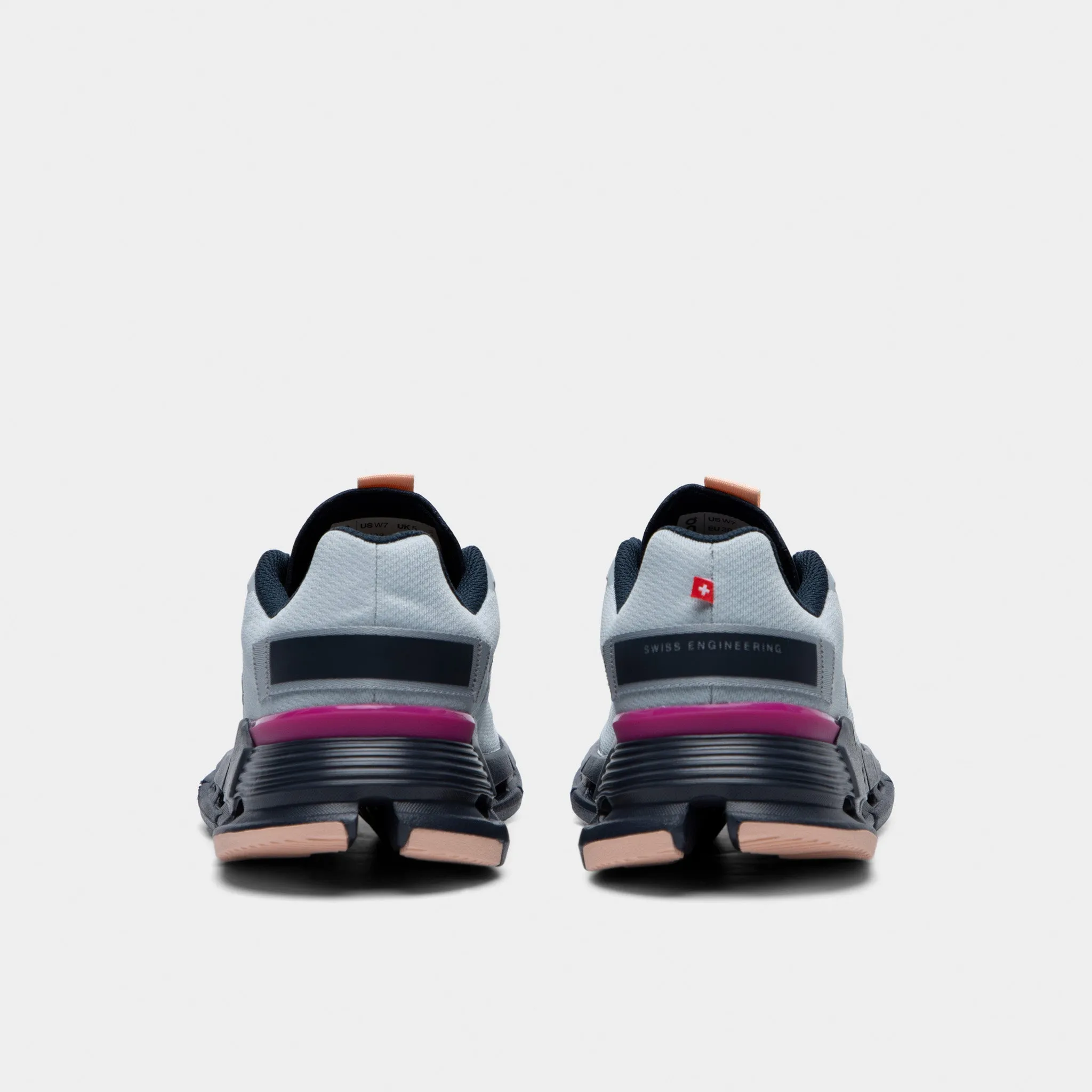 On Women's Cloudnova Form Glacier / Aurora