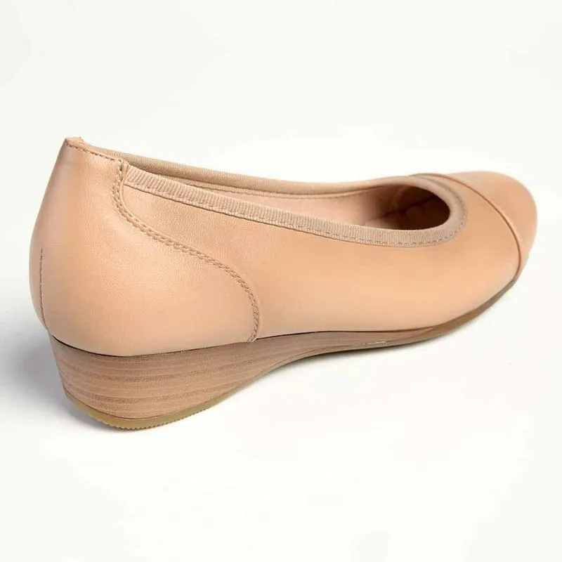 Soft Style By Hush Puppies Rishelle Wedge - Dark Beige Mono