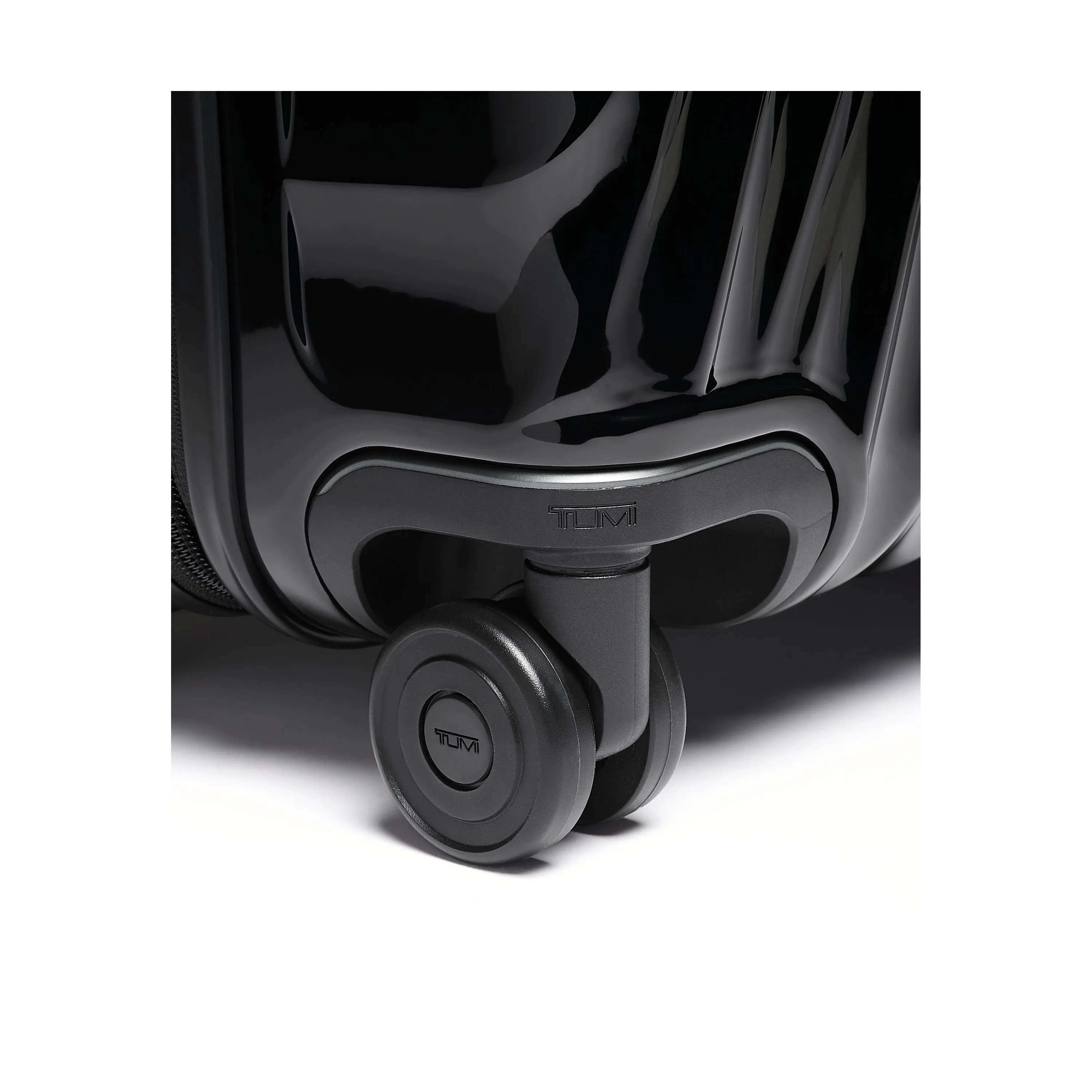 Tumi 19 Degree International Expandable 4 Wheeled Carry-On