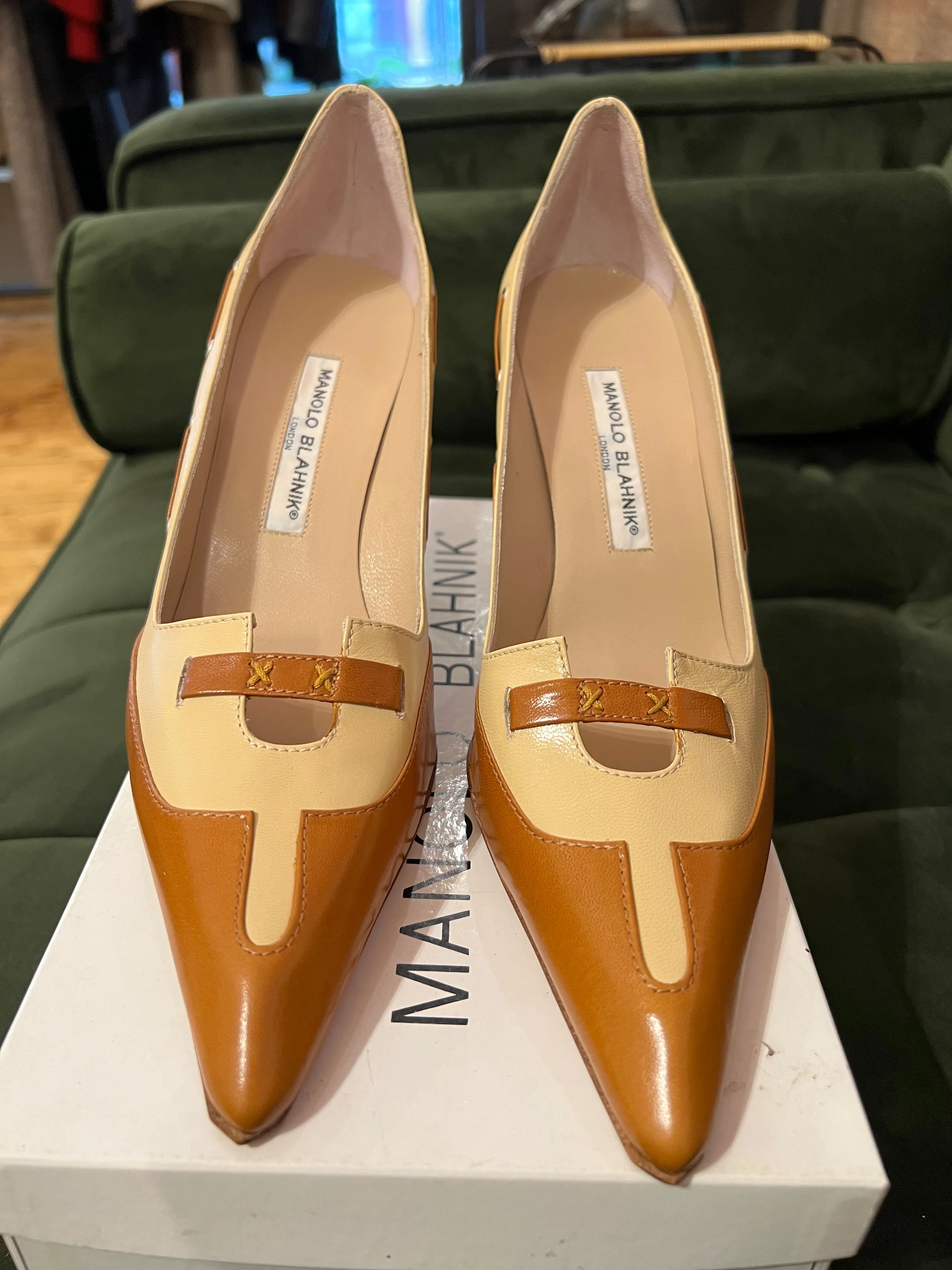 Vintage Manolo Blahnik Cream Leather Shoes - UK 5